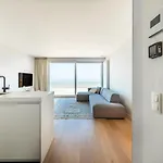 In With Stunning Sea View 公寓