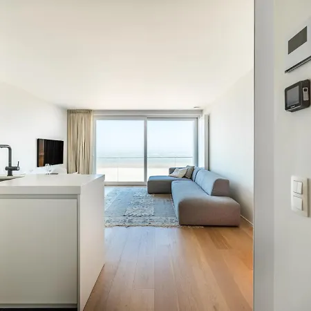 In With Stunning Sea View 아파트