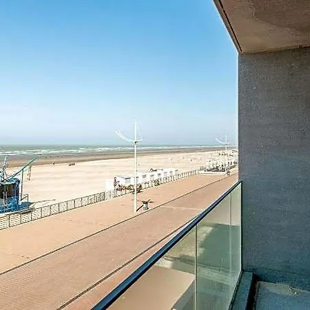 Apartament In With Stunning Sea View