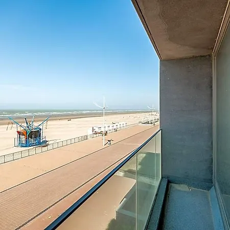 In With Stunning Sea View *