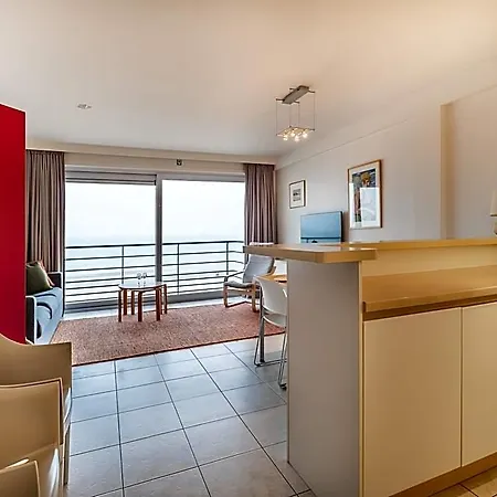 In With Stunning Sea View Apartament *